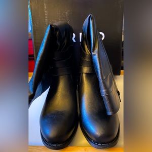 Torrid Knee High Boots NWT Size 8